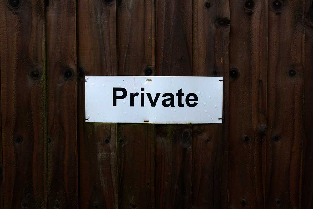 Sign saying "private".
